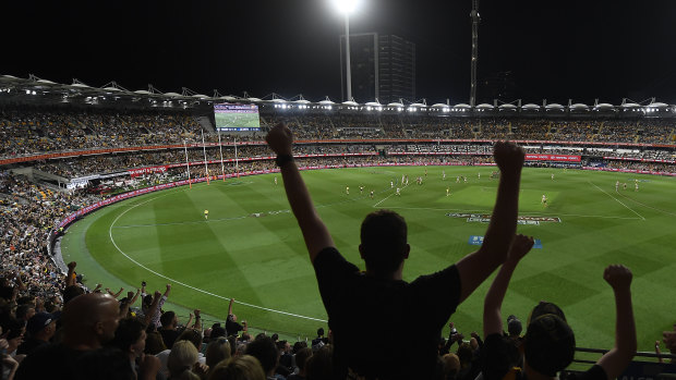 AFL drew stronger ratings than NRL in 2020 but COVID-19 lockdowns played a part.