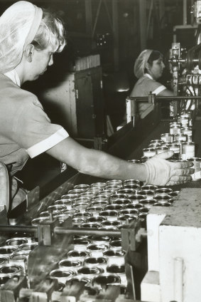 Baby food is labelled at the Heinz Dandenong factory in 1969.