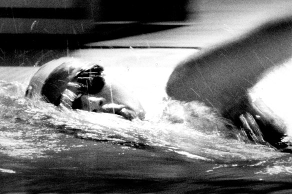 Hayley Lewis of Australia on her way to winning her 400m Freestyle heat. January 9, 1991.
