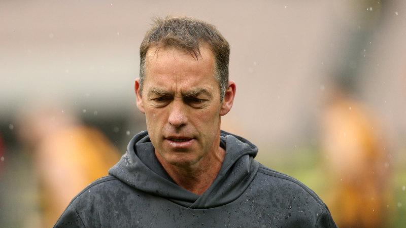 Alastair Clarkson pulls out of origin to coach Hawks
