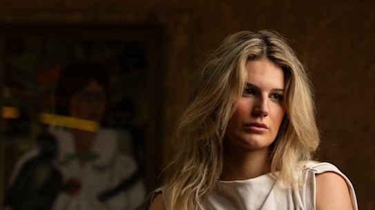 Anastasia Treharne dijo que aunque sentía que tenía que compartir su historia, eso no la hacía más valiente que otros sobrevivientes.