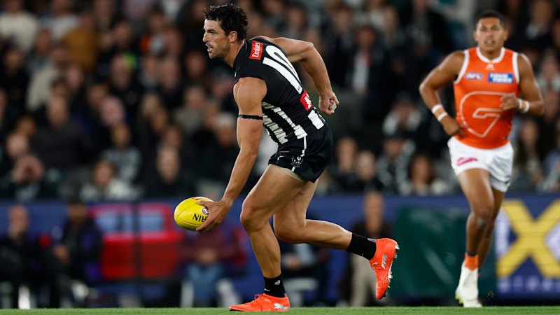 Collingwood vs GWS Giants AFL LIVE: Injury shock for Pendlebury ahead of milestone; drama surrounds Moore as Pies look to hold off Giants