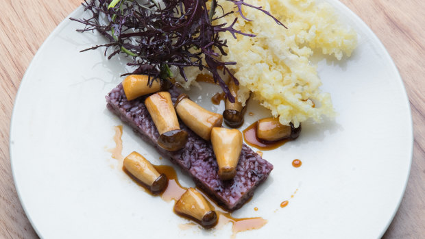 The purple hash with sauteed mushrooms.