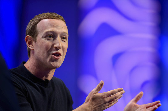 Facebook suspended 16,000 accounts for selling or buying fake reviews of products.