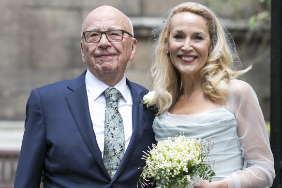 Rupert Murdoch ve Jerry Hall, 2016'da Londra'daki düğün günlerinde.