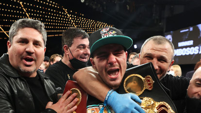‘I’m the emperor’: Kambosos becomes unified world champ with stunning win