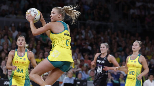 Anger as Netball Australia refuses to name World Cup team until after pay talks