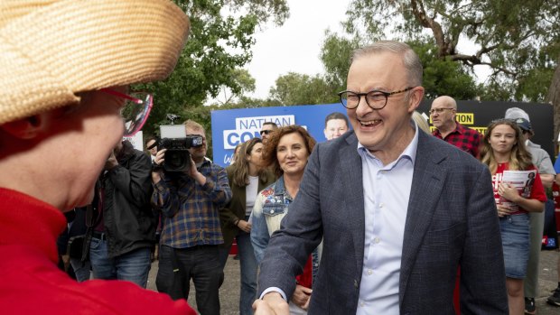 Birthday gift: Albanese asks for election victory in Dunkley