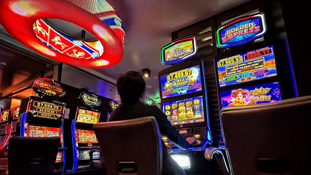 Within 10 minutes, $20,000 was cashed in and out of two pokie games without a single stroke of play