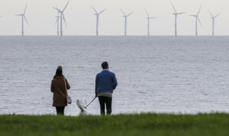 You canât coherently argue that a recent wind lull has brought Britain to its knees.