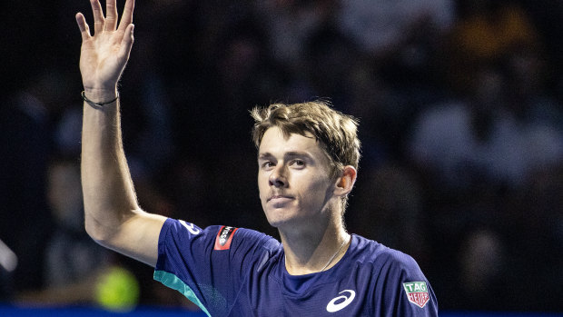 Alex de Minaur powered his way into the semi-finals.