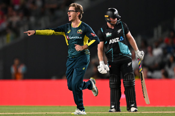 Adam Zampa has been on fire tonight in Auckland. 