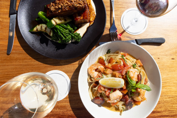 Crowd-pleasing pastas and great happy hours at Paradiso.