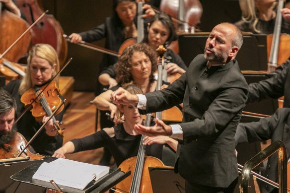Lawrence Renes conducts the MSO’s version of Rachmaninov Symphony No. 2.
