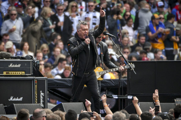 Jimmy Barnes was a pre-match knock out last year. 