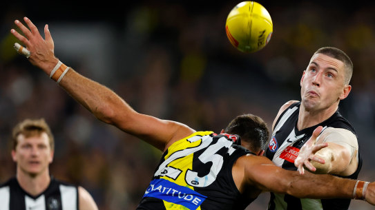 Darcy Cameron of the Magpies in action.