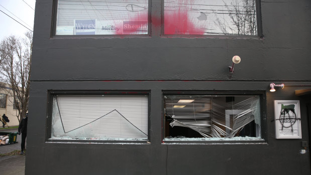 A group of protesters tagged and smashed windows at the Democratic Party of Oregon headquarters.