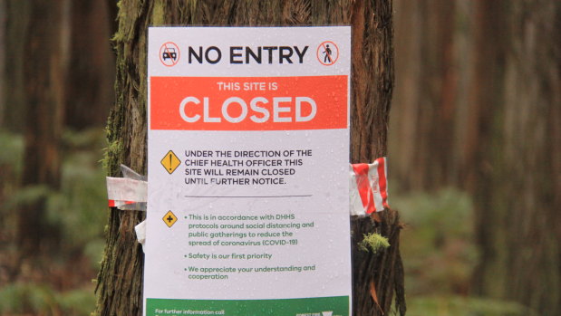 A coronavirus public closure notice in Victoria's Mt Cole State Forest.