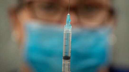 Promising results from two overseas vaccine trials has given hope for a locally produced vaccine developed by the University of Queensland and CSIRO. 