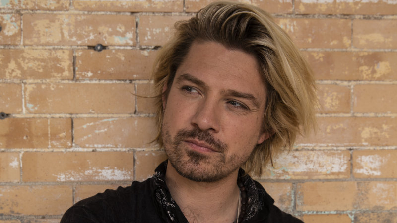 Taylor Hanson on Hanson's success: 'Girls would bribe security and be in  our hotel rooms