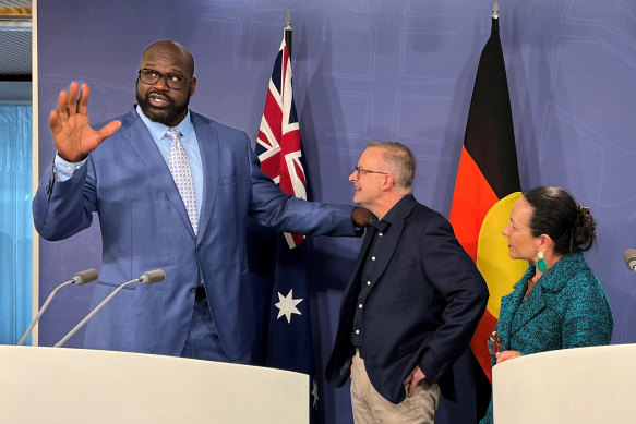 Former NBA star Shaquille O’Neal meets with Prime Minister Anthony Albanese and Minister for Indigenous Australians Linda Burney last August.