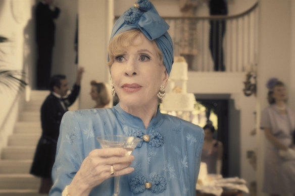 Carol Burnett plays Norma, one of Palm Beach’s grand dames, in Palm Royale. 