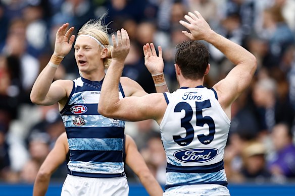 Ollie Dempsey kicked the opener for the Cats.