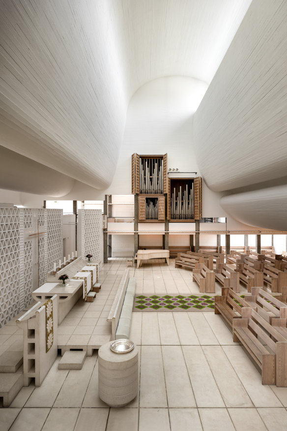 Concrete “cloud vaulting” inside Bagsværd Church.