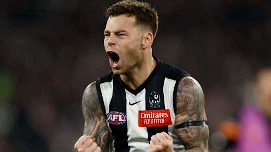 Jamie Elliott celebrates a goal against the Giants in the preliminary final.