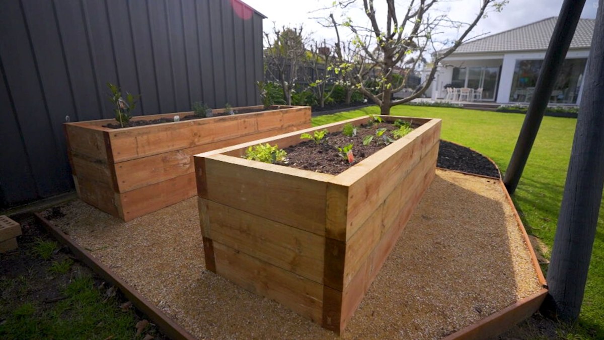 How to build a DIY Timber Sleeper Planter Box | Nine.com.au