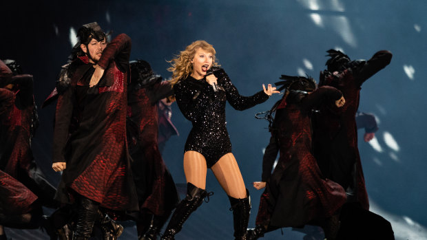 Taylor Swift kicked off her national tour in Perth on Friday night. 