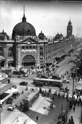 Flinders Street Station in 1929.