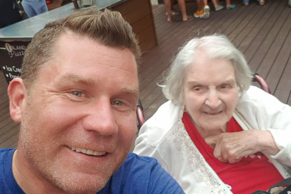 Founder Che Turner with his late grandmother, Violet Olive, who inspired Olive Express.