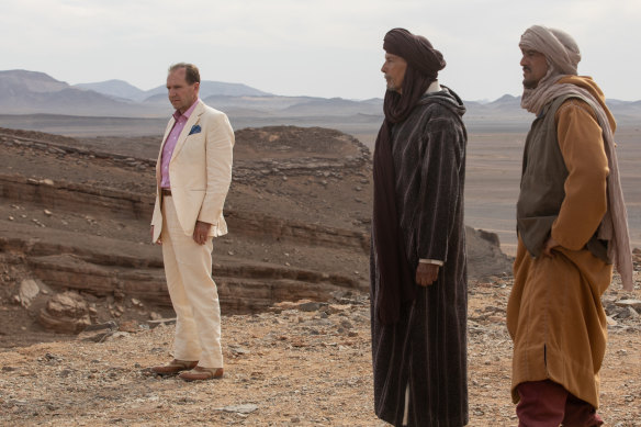 David Henningham (Ralph Fiennes) heads into the desert with Abdellah (Ismael Kanater, centre) and his driver Anouar (Said Taghmaoui) after killing the former’s son with his car.