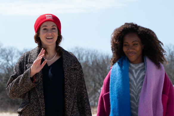 Shailene Woodley as Gia and DeWanda Wise as Sloane in Three Women.