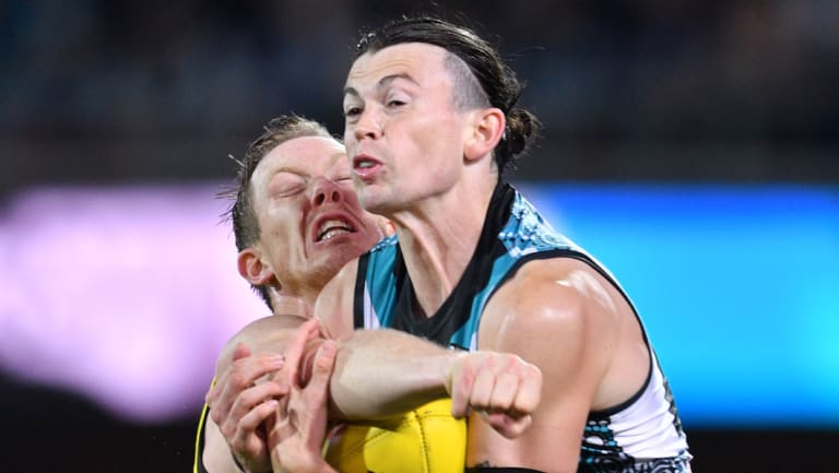 Jasper Pittard playing against Richmond.