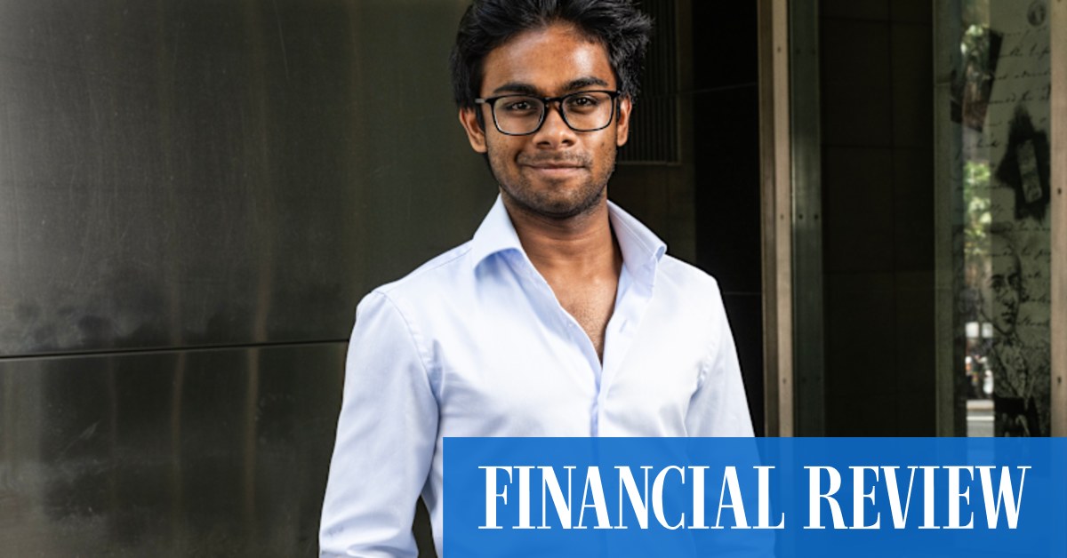 Students fear universities are leaving them behind on AI