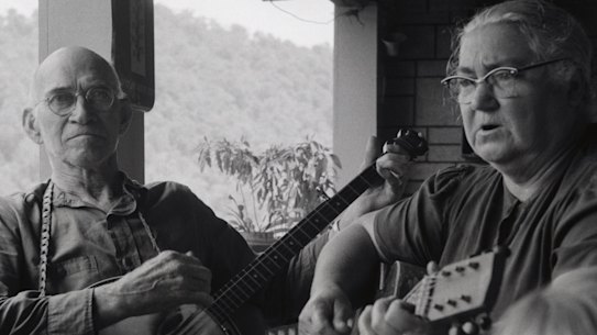 <iCountry Music>: Mr and Mrs John Sams in Hazard, Kentucky,  in 1959.