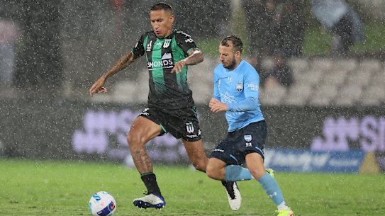 Two drinks breaks were called in Sydney’s clash with Western United despite heavy rainfall.