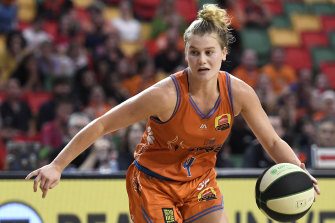 Shyla Heal playing for the Townsville Fire in the WNBL.