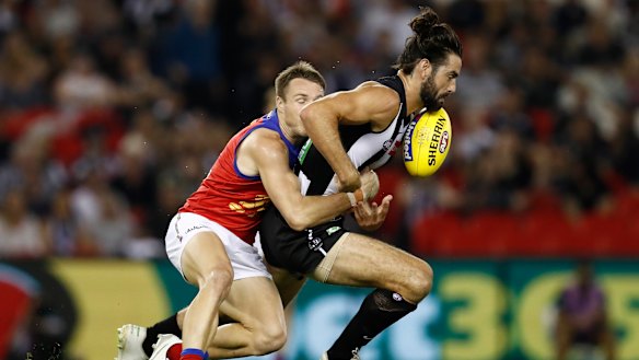 Grundy dominated the hitouts. 