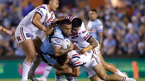Sharks prop Addin Fonua-Blake.