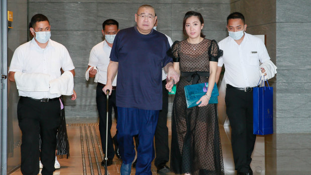 Hong Kong billionaire Joseph Lau Luen Hung and his wife Chan Hoi-wan.