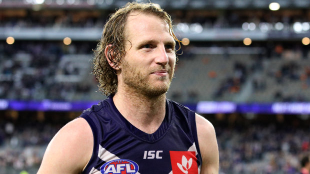 David Mundy has hit back at critics of the team, including Kane Cornes, and backed coach Ross Lyon.