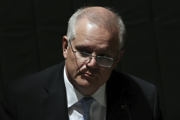 Prime Minister Scott Morrison is preparing to drop carryover credits from Australia's efforts to meet climate targets.