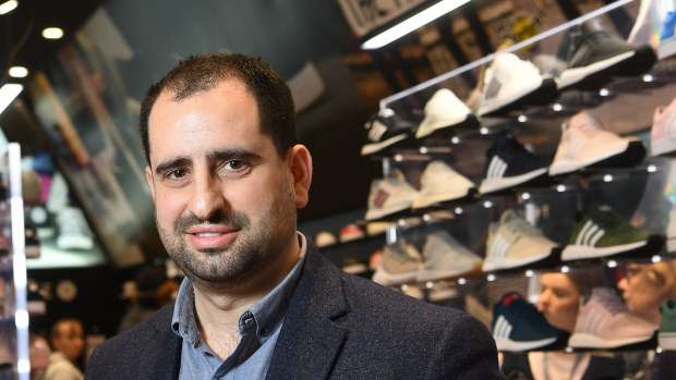 Online shop footwear retailers