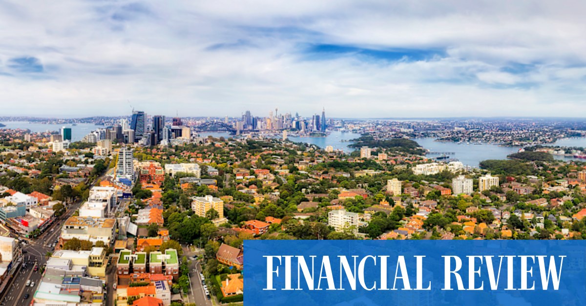 afr.com - Michael Bleby - Sydney now leads Melbourne in race to bottom of housing market