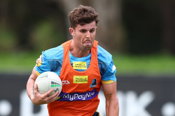 Toby Sexton, who played four games in the Queensland Cup for Tweed Heads Seagulls last year, says the arrival of 2011 premiership winner Kieran Foran from Manly has helped revitalise his game.
