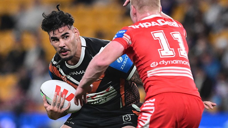 NRL LIVE updates: Tigers in must-win clash against Dragons at Kogarah