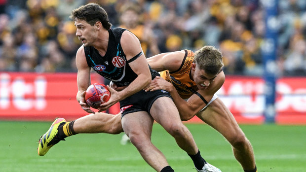AFL 2024 round 10 LIVE updates: Heart concerns force Power’s Ollie Wines out of match; Bombers fly into top two